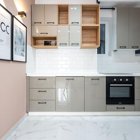 The Loft Luxury Apartments-Near The Park In The City Center Бухарест Экстерьер фото