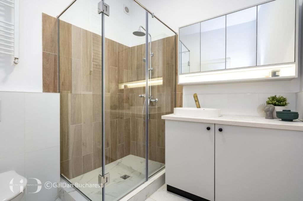 The Loft Luxury Apartments-Near The Park In The City Center Бухарест Экстерьер фото