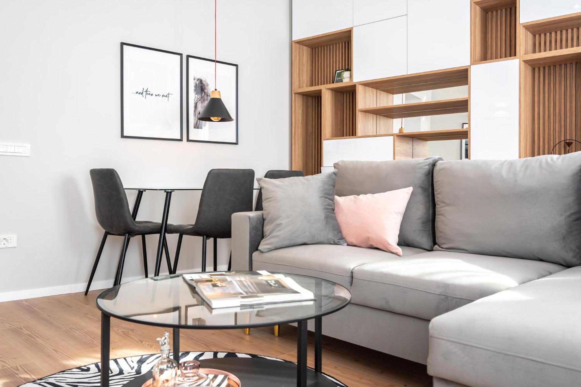 The Loft Luxury Apartments-Near The Park In The City Center Бухарест Экстерьер фото